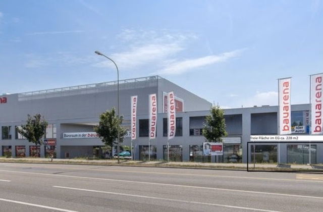 Locale commerciale in affitto a Volketswil