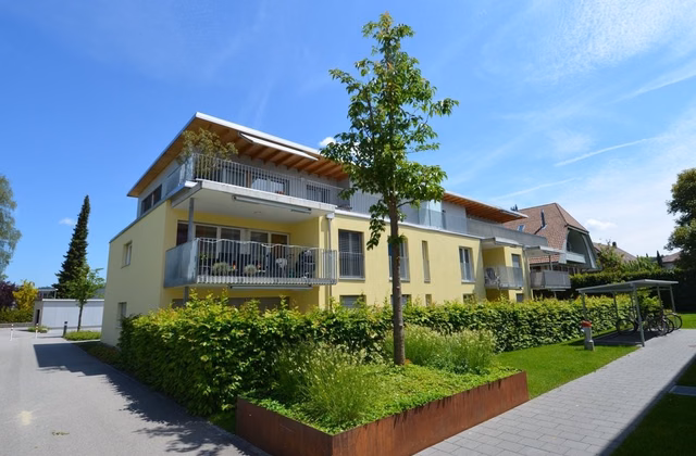 Places de parc en hall à Kirchberg - disponibles immédiatement