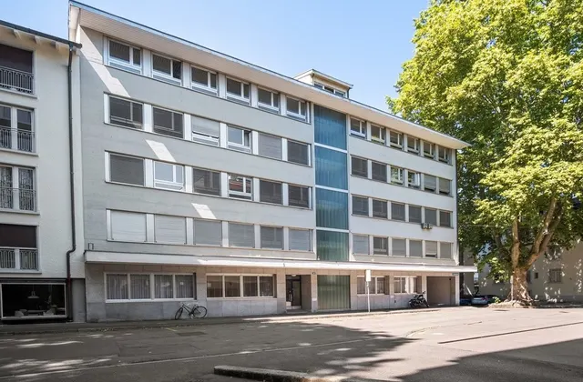 Locaux commerciaux attractifs à Seefeld