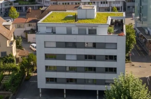 Il vostro immobile commerciale di 84m2 nel centro di Horw!