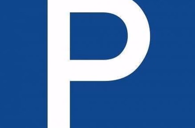 Place de parking extérieure à Hedingen