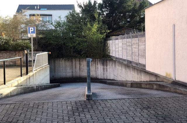 Place de parc à emplacement central