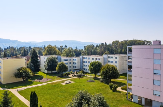 Place de parking en sous-sol disponible