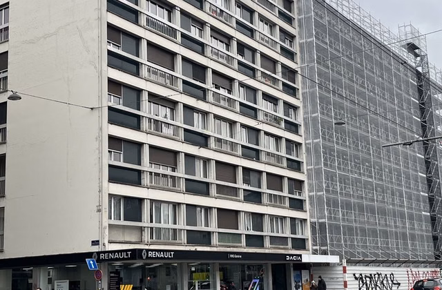 Belle arcade de 610 m2 et son dépôt de 638 m2 au coeur de Plainpalais
