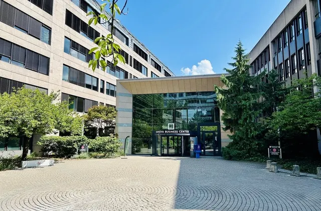 Ufficio 329 m² - Avenue des Morgines 12, Petit-Lancy