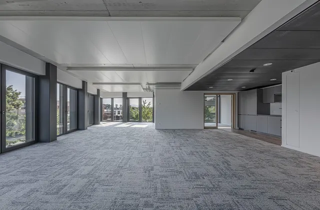 Ready to work - Travailler au Ceres Tower
