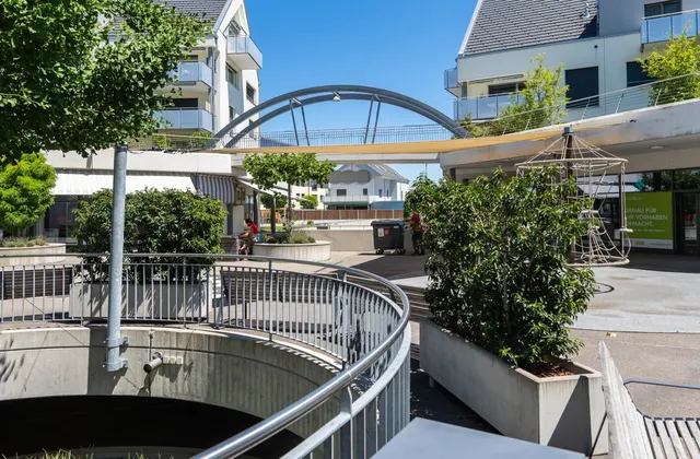 Attraktive Gewerbeflächen im lebendigen Zentrum von Studen BE  ideale Lage für Ihren Geschäftserfolg