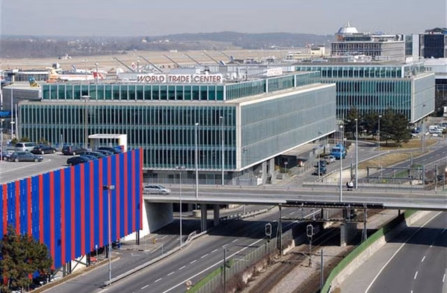 Superficie modulabile alle porte dell'aeroporto