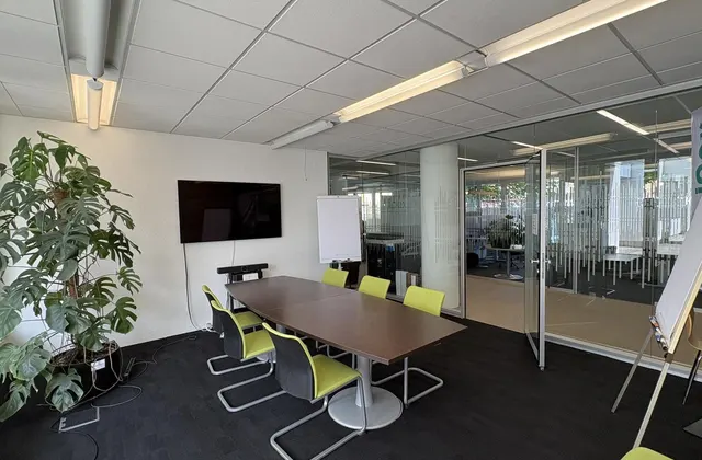 Surface de bureaux attractive et aménagée, emplacement central à Wallisellen