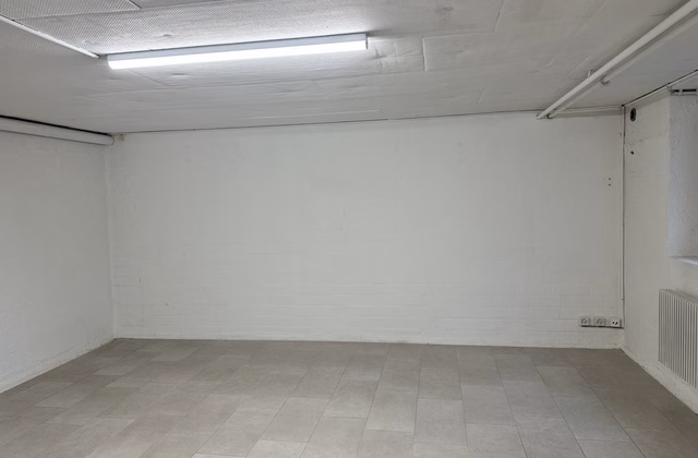 Locale per hobby in affitto a Cham, 49 m2