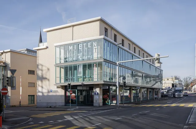 Locaux de bureaux ou cabinets attractifs en emplacement central à Wil