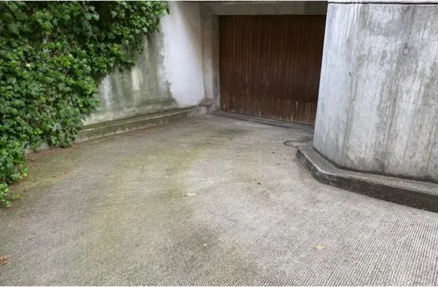 Posti auto in garage per utilitarie nel Kreis 4, centro di Zurigo, in affitto