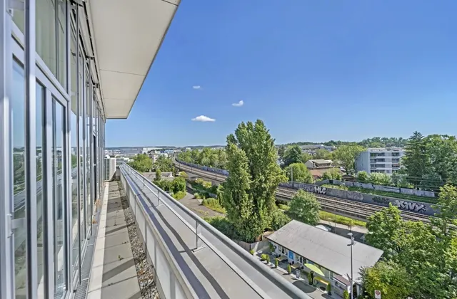 Bureau exclusif avec terrasse panoramique - Votre vue sur le succès !
