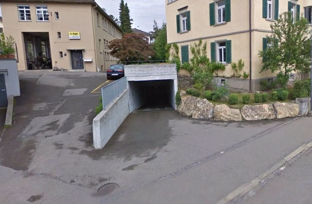 Ihre Parkmöglichkeit in Zürich-Altstetten Tiefgarage