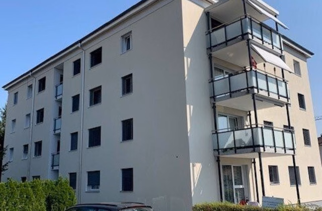 Aussenparkplatz ab sofort verfügbar!