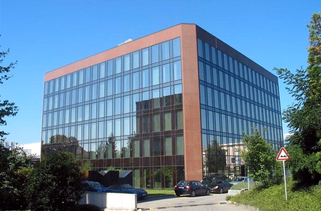Stellplatz in der Tiefgarage zu vermieten
