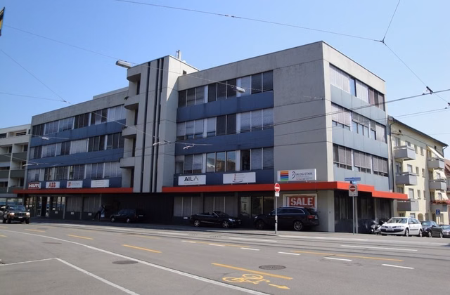 Parcheggio centrale - Posto auto su impianto di sollevamento