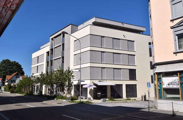 Espace commercial moderne idéalement situé à Heerbrugg
