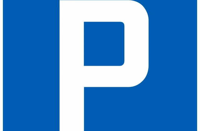 Place de parking extérieure à Pfäffikon SZ