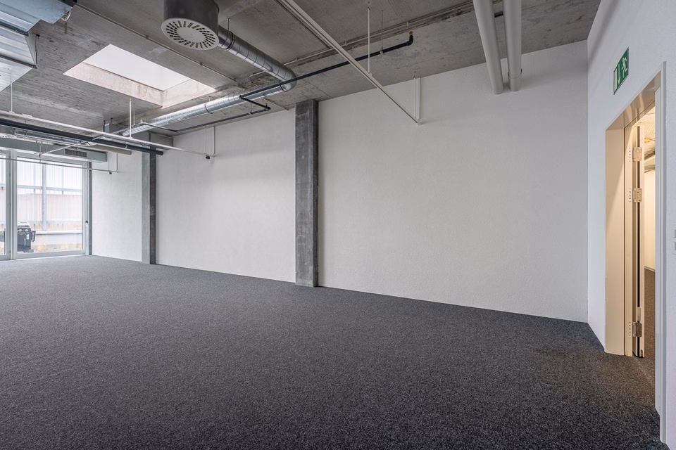 Office with private terrace access, Industriestrasse, 8604 Volketswil, Zurich, CH