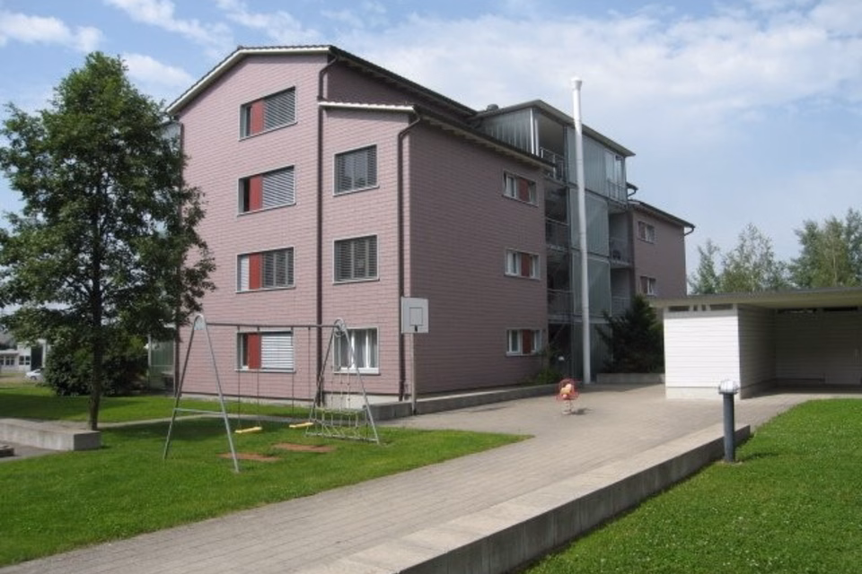 Parkplatz in Pfäffikon ZH zu vermieten., Schärackerstrasse 9, 15, 17, 23,, 8330 Pfäffikon ZH, Zurich, CH