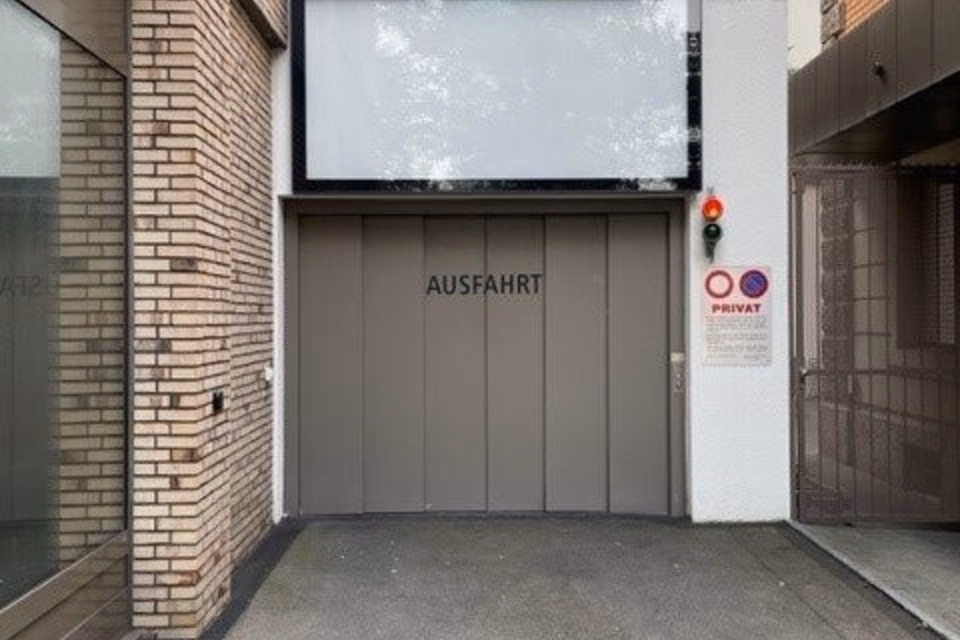 Espace publicitaire à louer directement sur la place du marché d'Oerlikon !, Edisonstrasse, 8050 Zürich, Zurich, CH