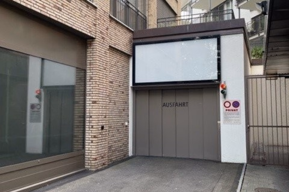 Espace publicitaire à louer directement sur la place du marché d'Oerlikon !, Edisonstrasse, 8050 Zürich, Zurich, CH