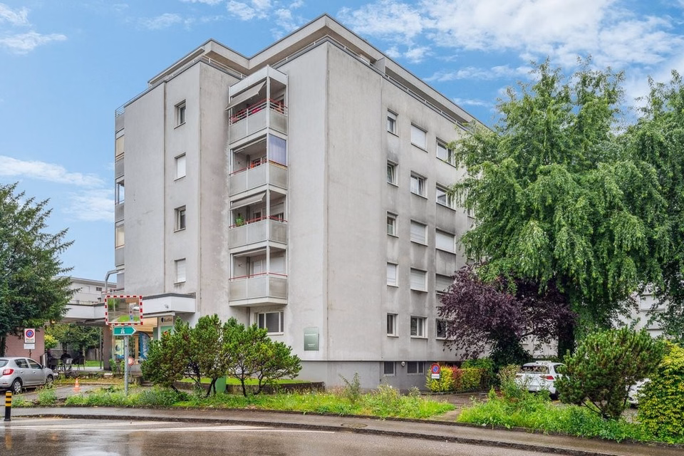 Piccolo locale commerciale — 1° canone netto in omaggio!, Schlossstrasse, 4133 Pratteln, Basel-Landschaft, CH
