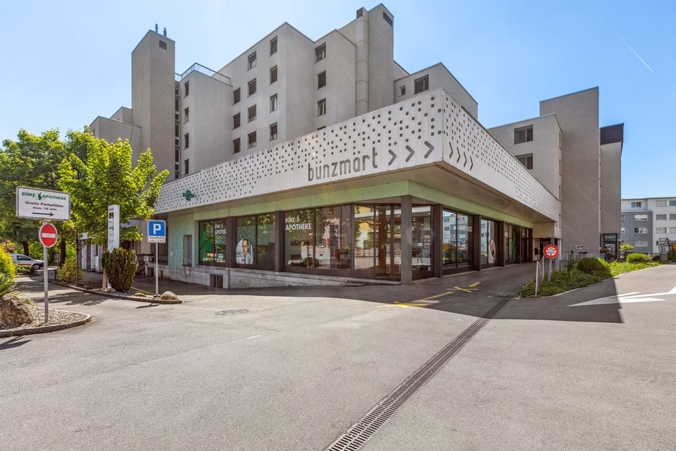 Remplacement de locataire - Local commercial adapté au secteur de la santé, Friedhofstrasse, 5610 Wohlen, Aargau, CH