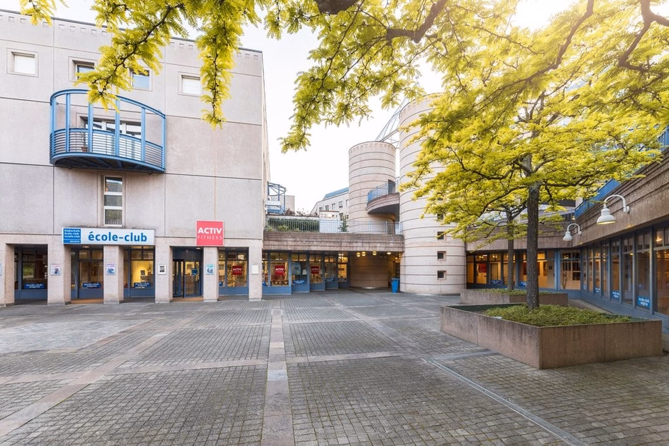 Superb commercial premises just steps from the station!, Avenue Reverdil, 1260 Nyon, Vaud, CH