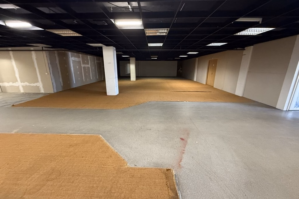 Lager in der Shoppingmeile Lyssach zu vermieten, Bernstrasse, 3421 Lyssach, Bern, CH
