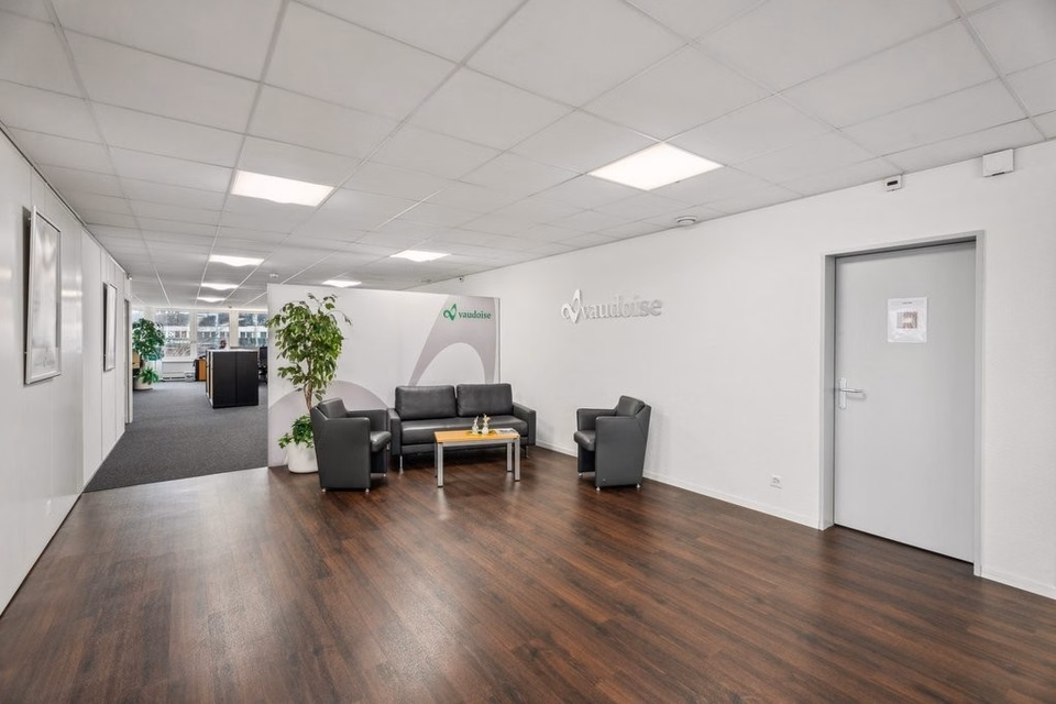 Magnificent offices close to motorway access!, En Chamard, 1442 Montagny-près-Yverdon, Vaud, CH