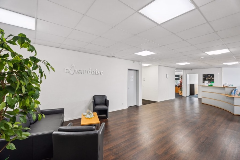 Magnificent offices close to motorway access!, En Chamard, 1442 Montagny-près-Yverdon, Vaud, CH