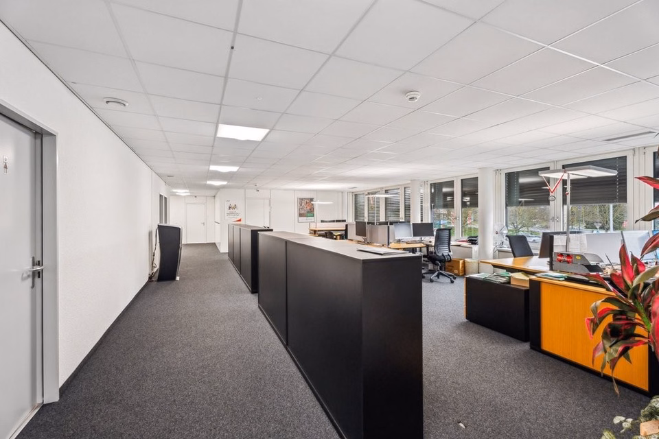 Attraktives Büro in der Nähe der Autobahnanschlüsse!, En Chamard, 1442 Montagny-près-Yverdon, Vaud, CH