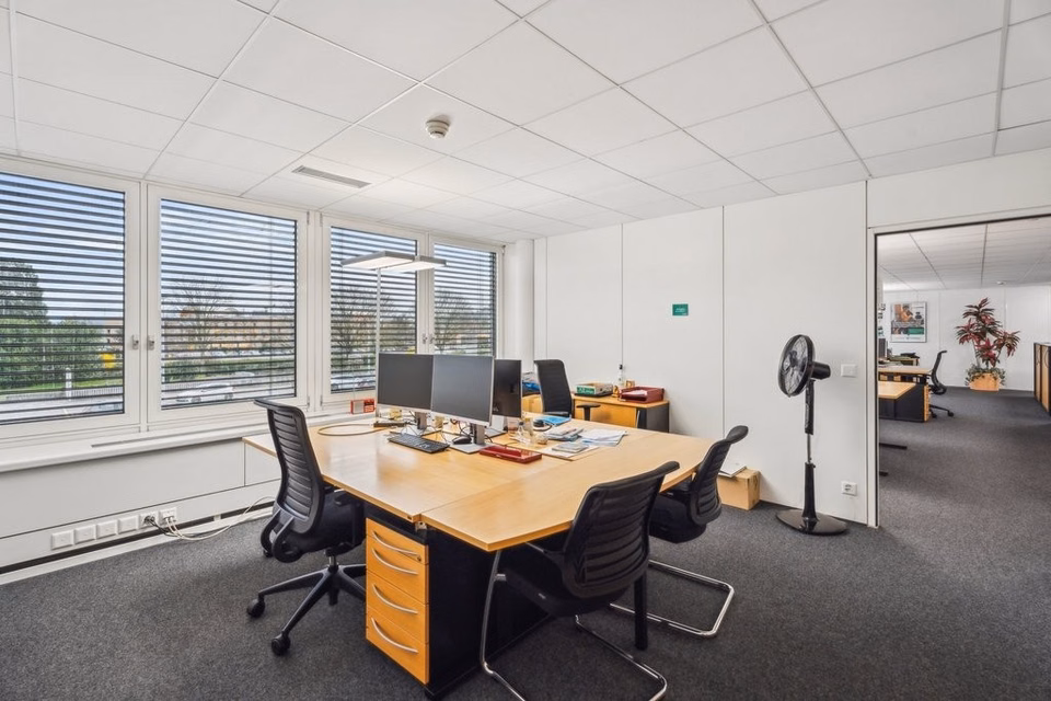 Attraktives Büro in der Nähe der Autobahnanschlüsse!, En Chamard, 1442 Montagny-près-Yverdon, Vaud, CH