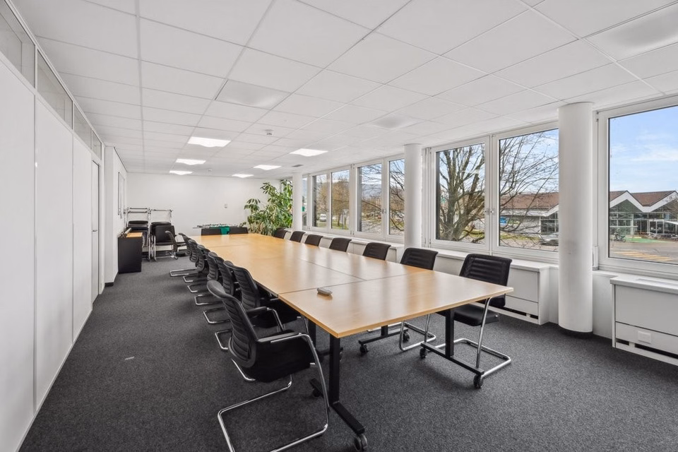 Attraktives Büro in der Nähe der Autobahnanschlüsse!, En Chamard, 1442 Montagny-près-Yverdon, Vaud, CH