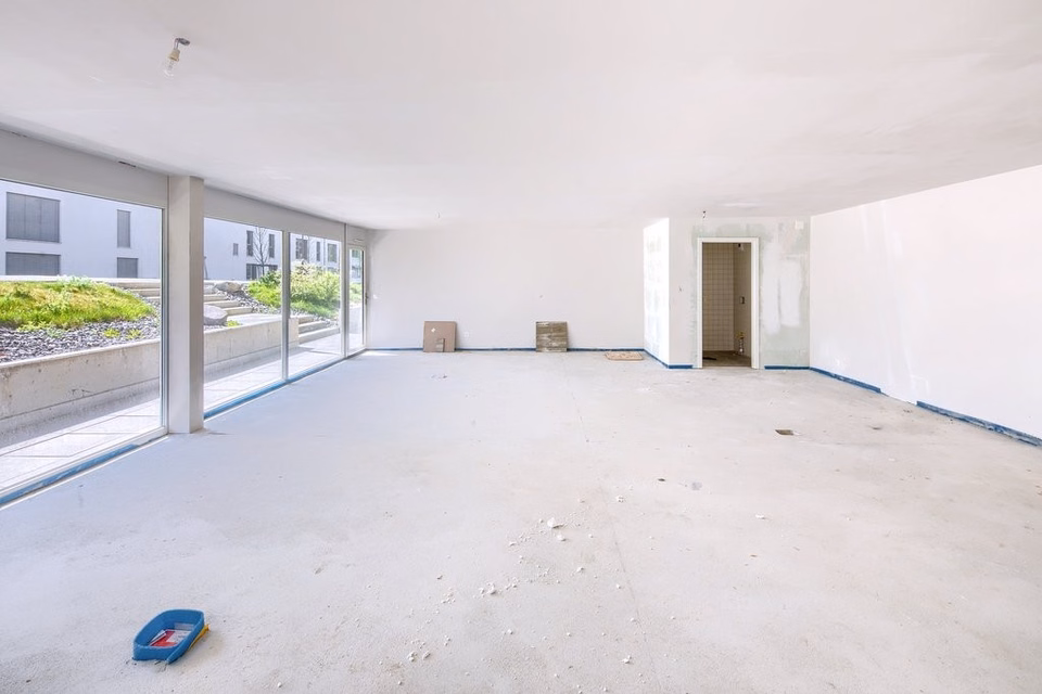 Locaux commerciaux de 80 m2 à louer de suite ou à convenir, Avenue des Platanes 12 (F), 3960 Sierre, Valais/Wallis, CH