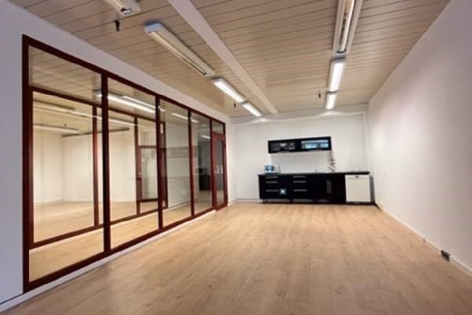 Your new offices near the motorway!, Chemin de la Colice, 1023 Crissier, Vaud, CH