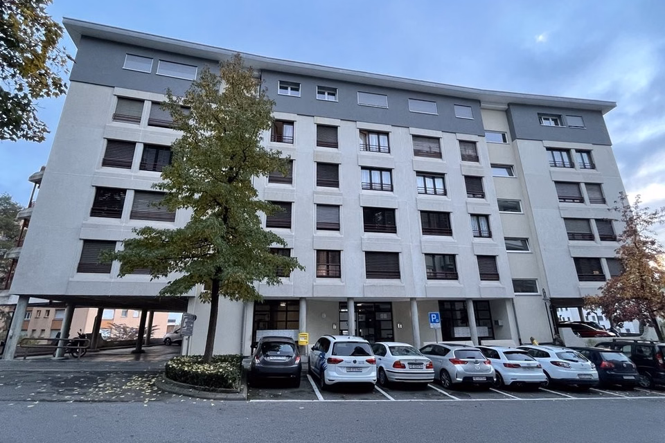 Spacious 620 m² warehouse ideally located in Clarens!, Rue des Vaudrès, 1815 Clarens, Vaud, CH