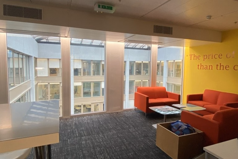 Bureaux de 677 m2- 3ème étage- au Geneva Business Center à Lancy, Avenue des Morgines, 1213 Petit-Lancy, Geneva, CH