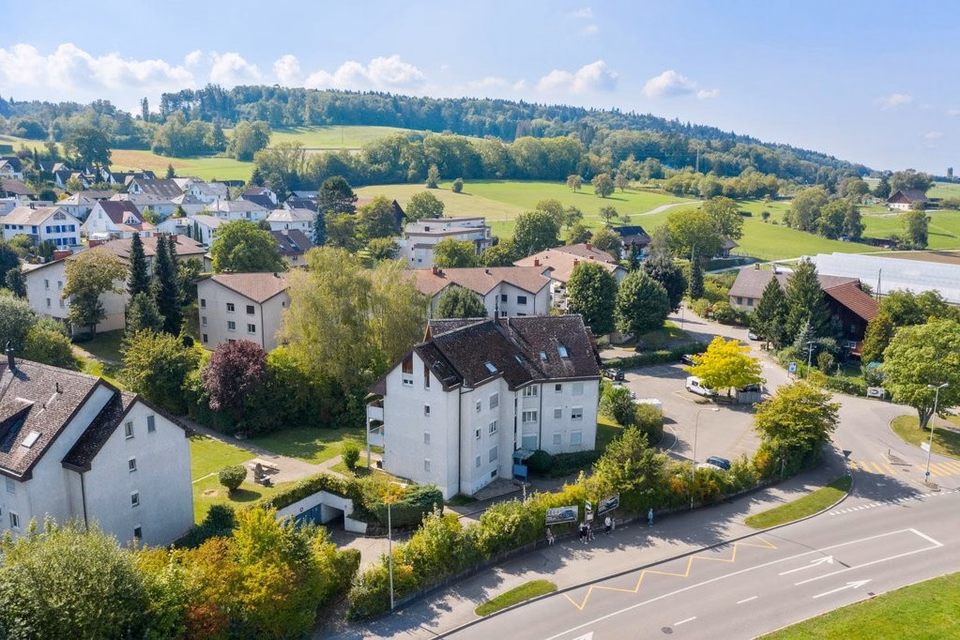 Place de stationnement pour moto à louer à Regensdorf !, Holenbachstrasse 3, 7, 9, 15, 17, 21, 25, 27,, 8105 Regensdorf, Saint Gallen, CH