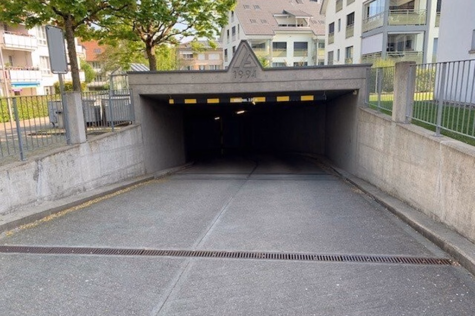 Posto moto in affitto a Watt-Regensdorf!, Zur Weid / AEH, 8105 Watt, Zurich, CH