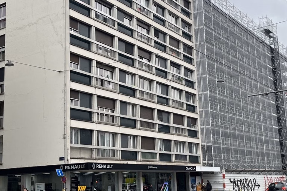 Bella arcade di 610 m² con deposito di 638 m² nel cuore di Plainpalais, Avenue Henri-Dunant, 1205 Genève, Geneva, CH