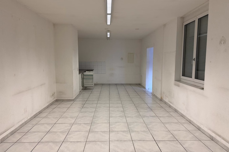 Commercial premises in a central location, Manessestrasse,, 8045 Zürich, Zurich, CH