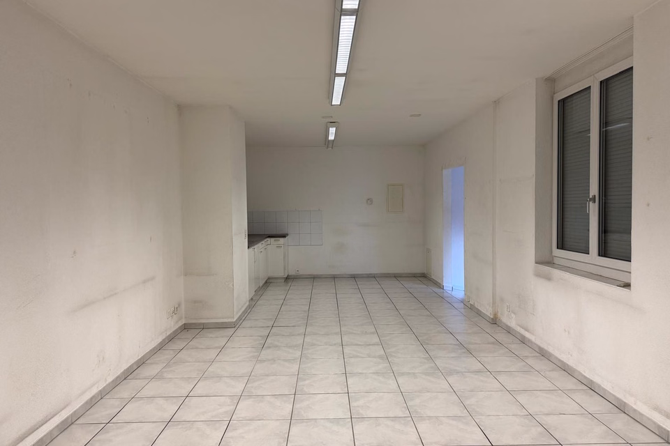 Commercial premises in a central location, Manessestrasse,, 8045 Zürich, Zurich, CH