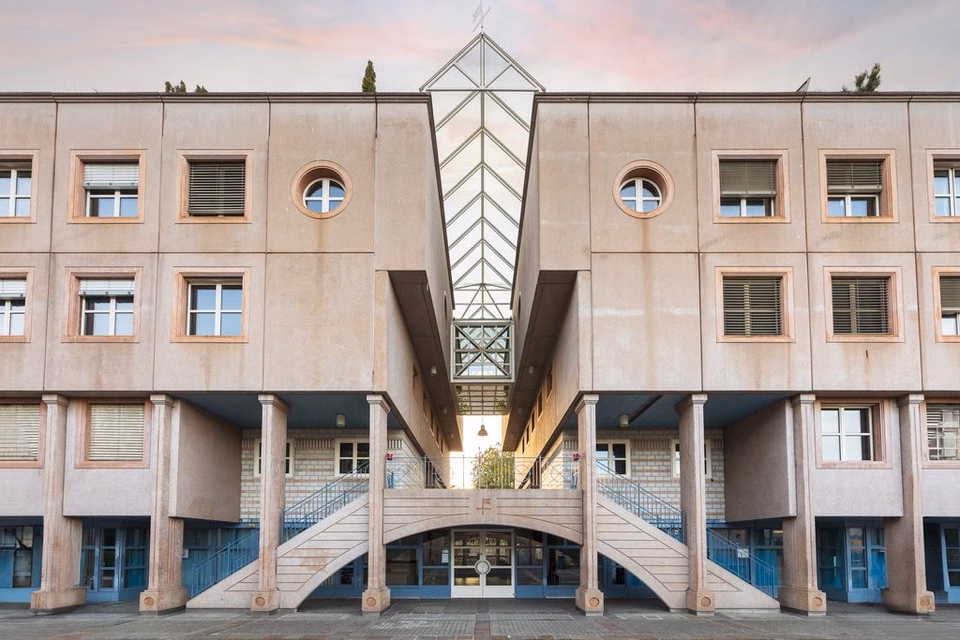 I VOSTRI FUTURI UFFICI A DUE PASSI DALLA STAZIONE !, Avenue Reverdil, 1260 Nyon, Vaud, CH