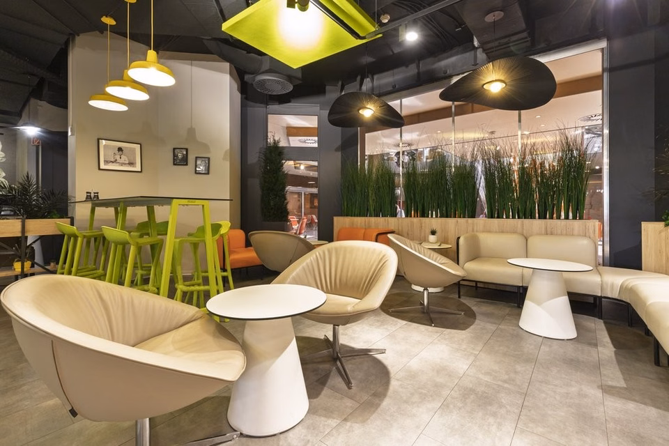 Superficie uffici di 730 m2 ristrutturata al 4° piano, Route de Pré-Bois, 1215 Genève, Geneva, CH