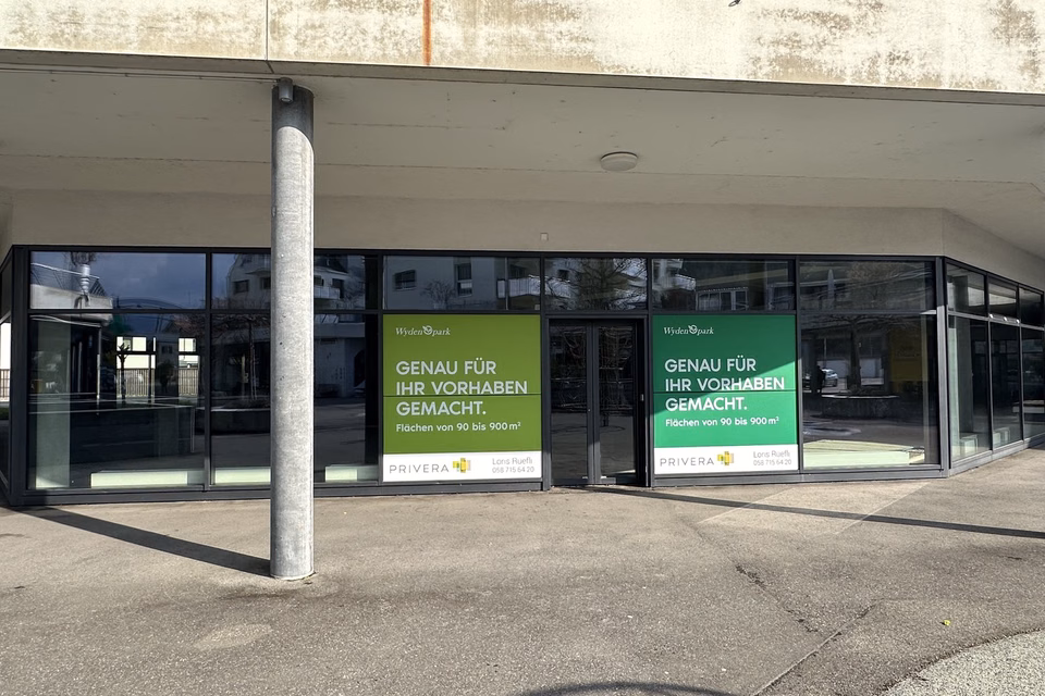 Spazi commerciali attraenti nel vivace centro di Studen BE — posizione ideale per il successo della vostra attività, Wydenpark 1-7, Hauptstrasse, 2557 Studen, Bern, CH