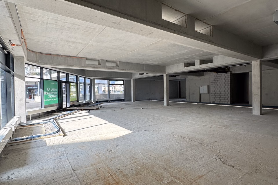 Spazi commerciali attraenti nel vivace centro di Studen BE — posizione ideale per il successo della vostra attività, Wydenpark 1-7, Hauptstrasse, 2557 Studen, Bern, CH