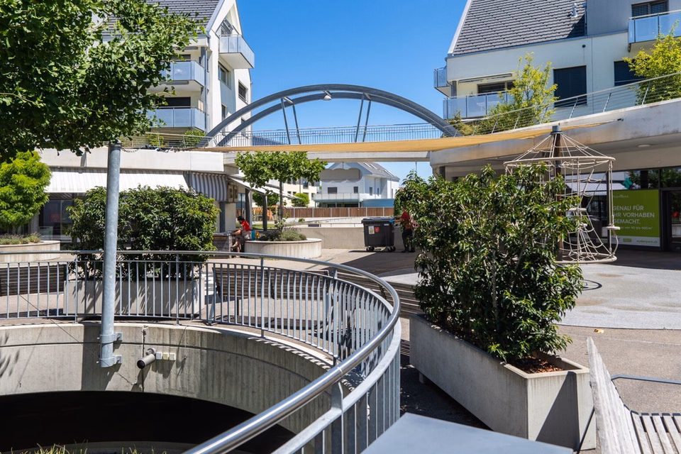 Spazi commerciali attraenti nel vivace centro di Studen BE — posizione ideale per il successo della vostra attività, Wydenpark 1-7, Hauptstrasse, 2557 Studen, Bern, CH